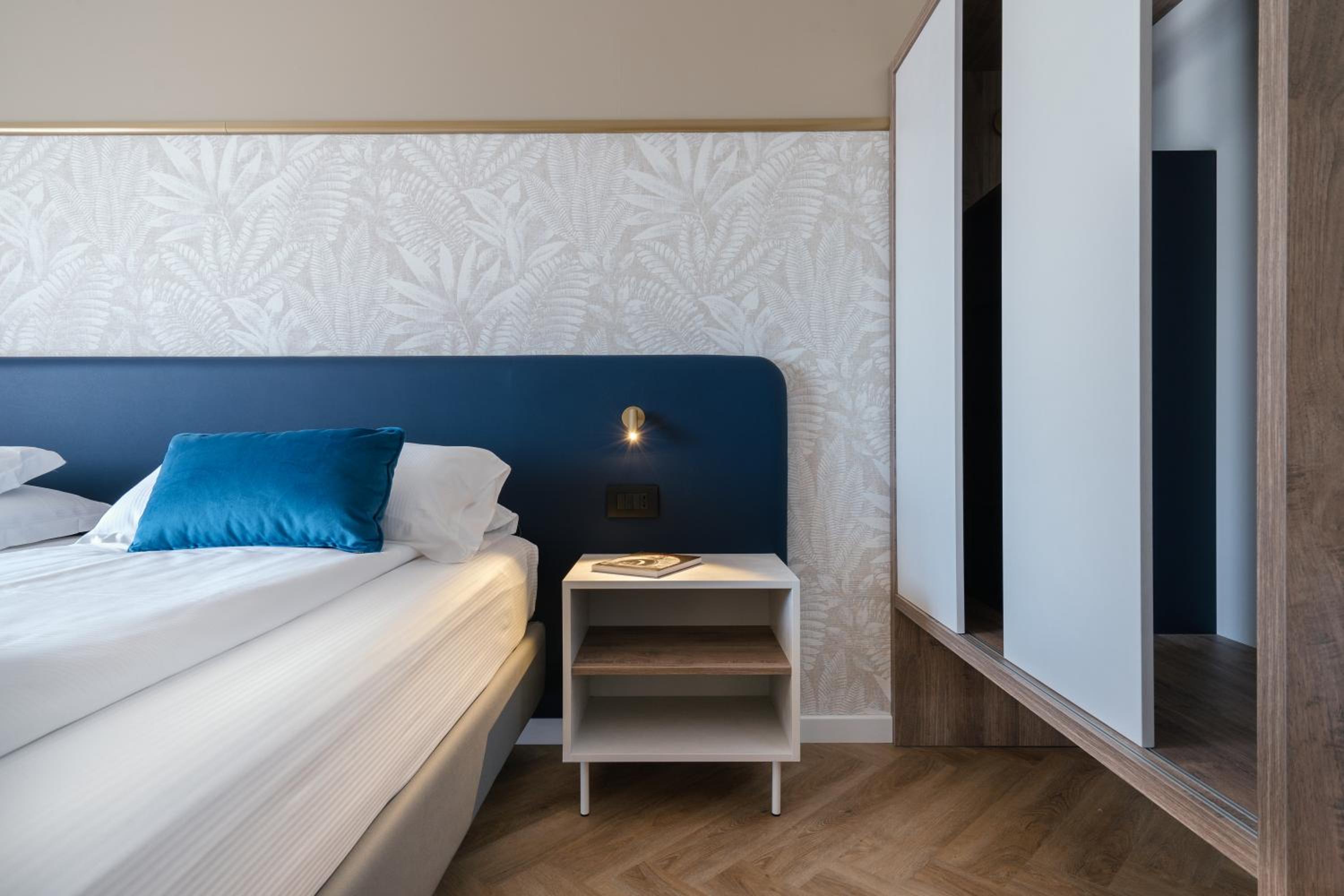 غرفة سوبيريور بسرير مزدوج بإطلالة على الحديقة، Hotel Du Lac 4/10