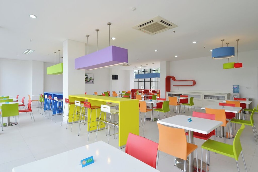 Treepark Hotel Jakarta Airport 27/30