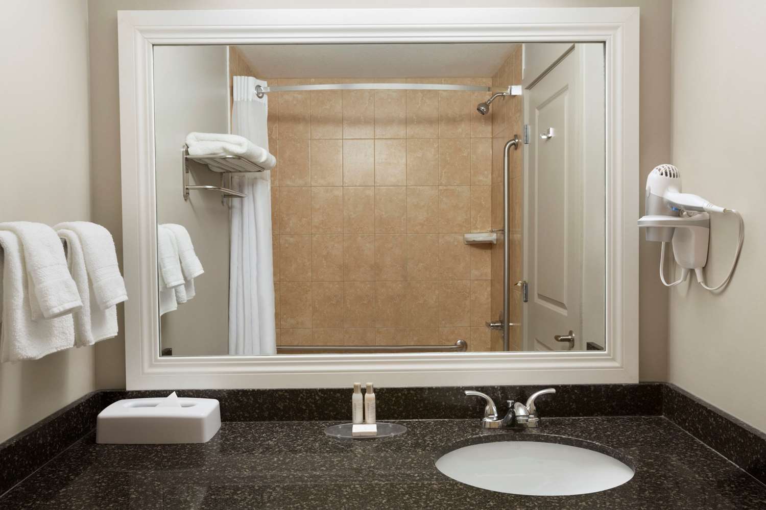Travelodge by Wyndham Kindersley 23/23