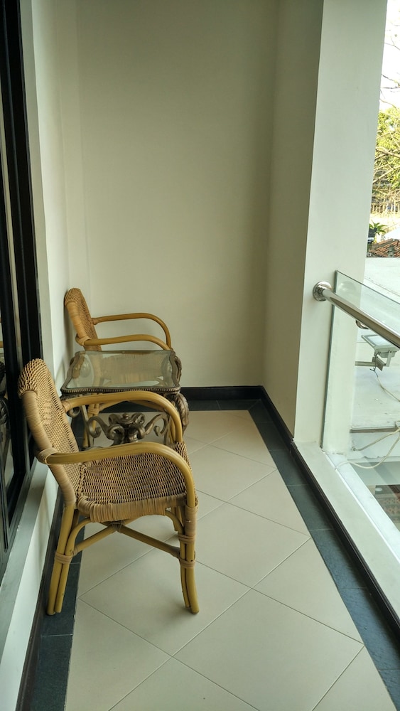 Maxi Hotel Kedonganan 20/47