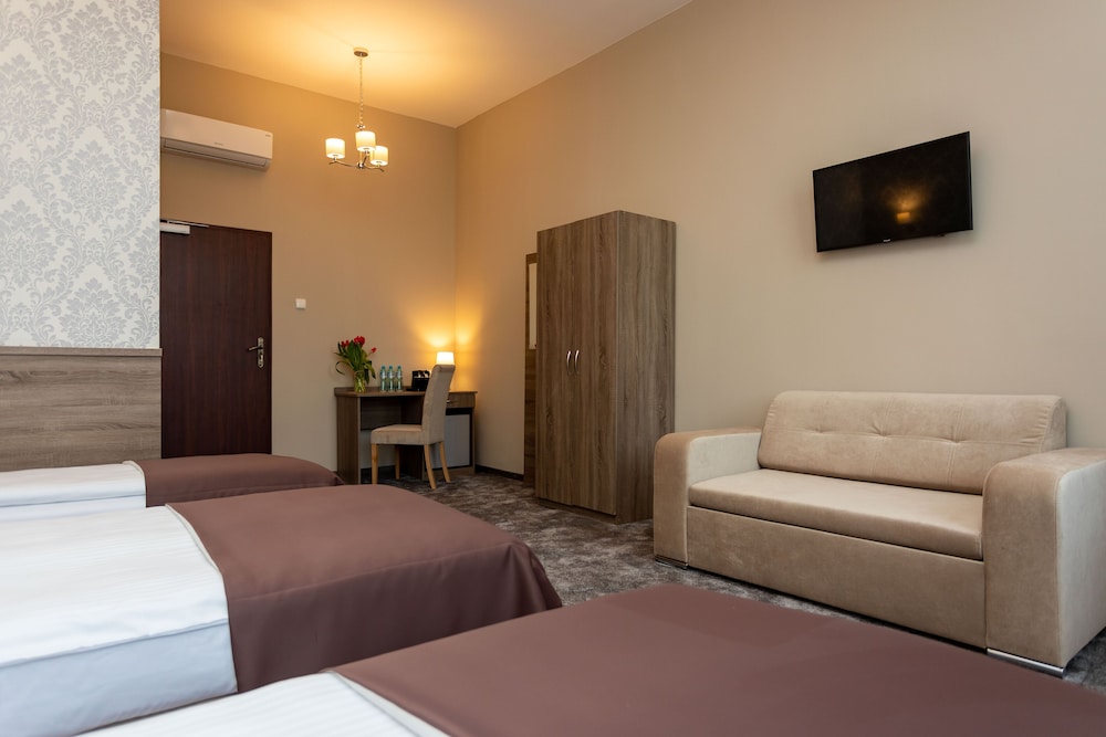 Hotel Maximum 37/50