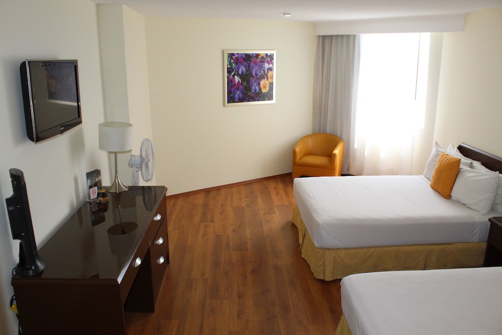 Hotel Valle de Mexico Toreo 24/74