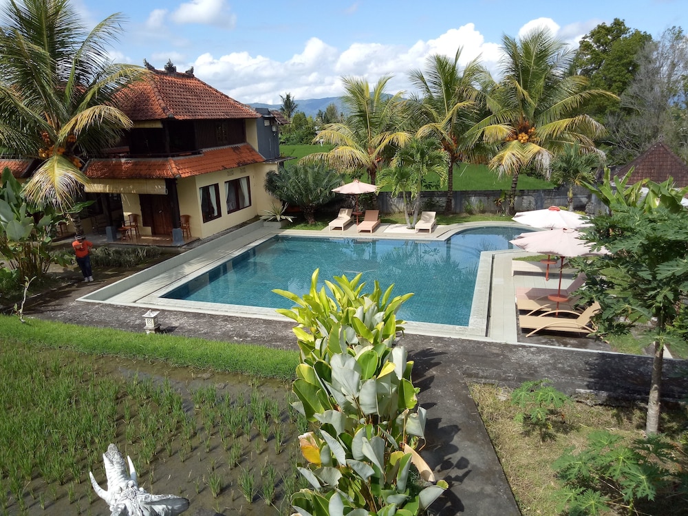 Atres Villa 32/50