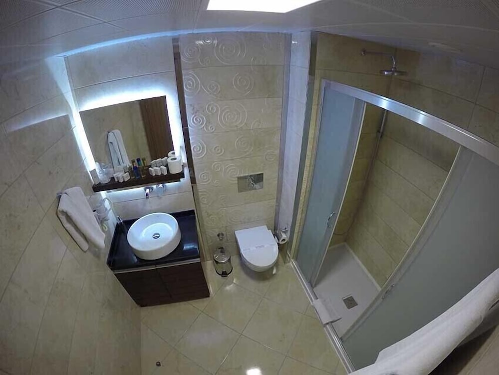 Yol Is Holiday Adana 25/37