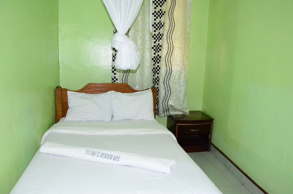 Sir Kanja's Hotel 7/24