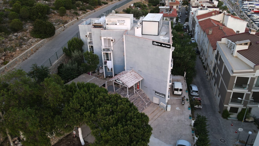 Minerva Port Hotel Cesme 37/39