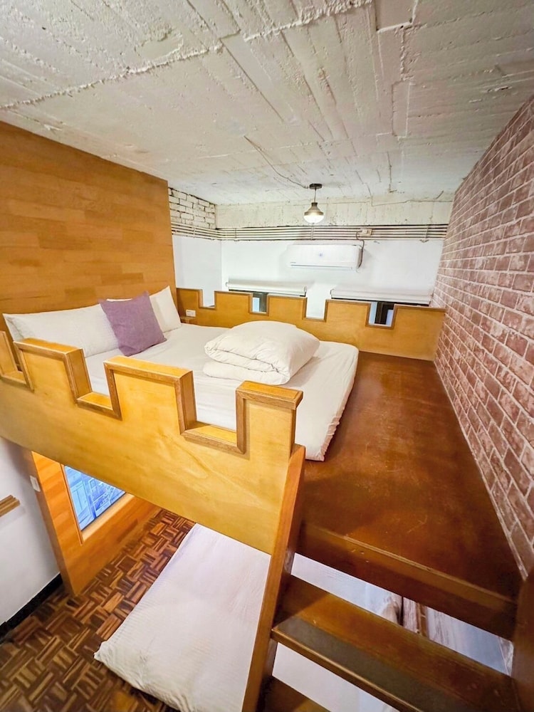 Slow Pace Tainan Hostel 15/32