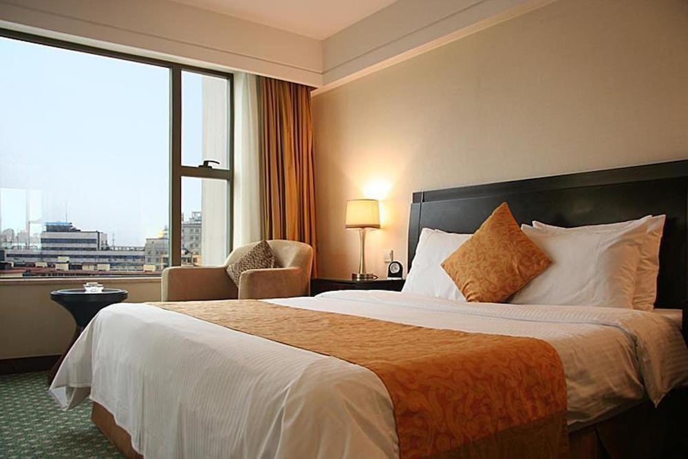 Ningbo Portman Plaza Hotel 10/63