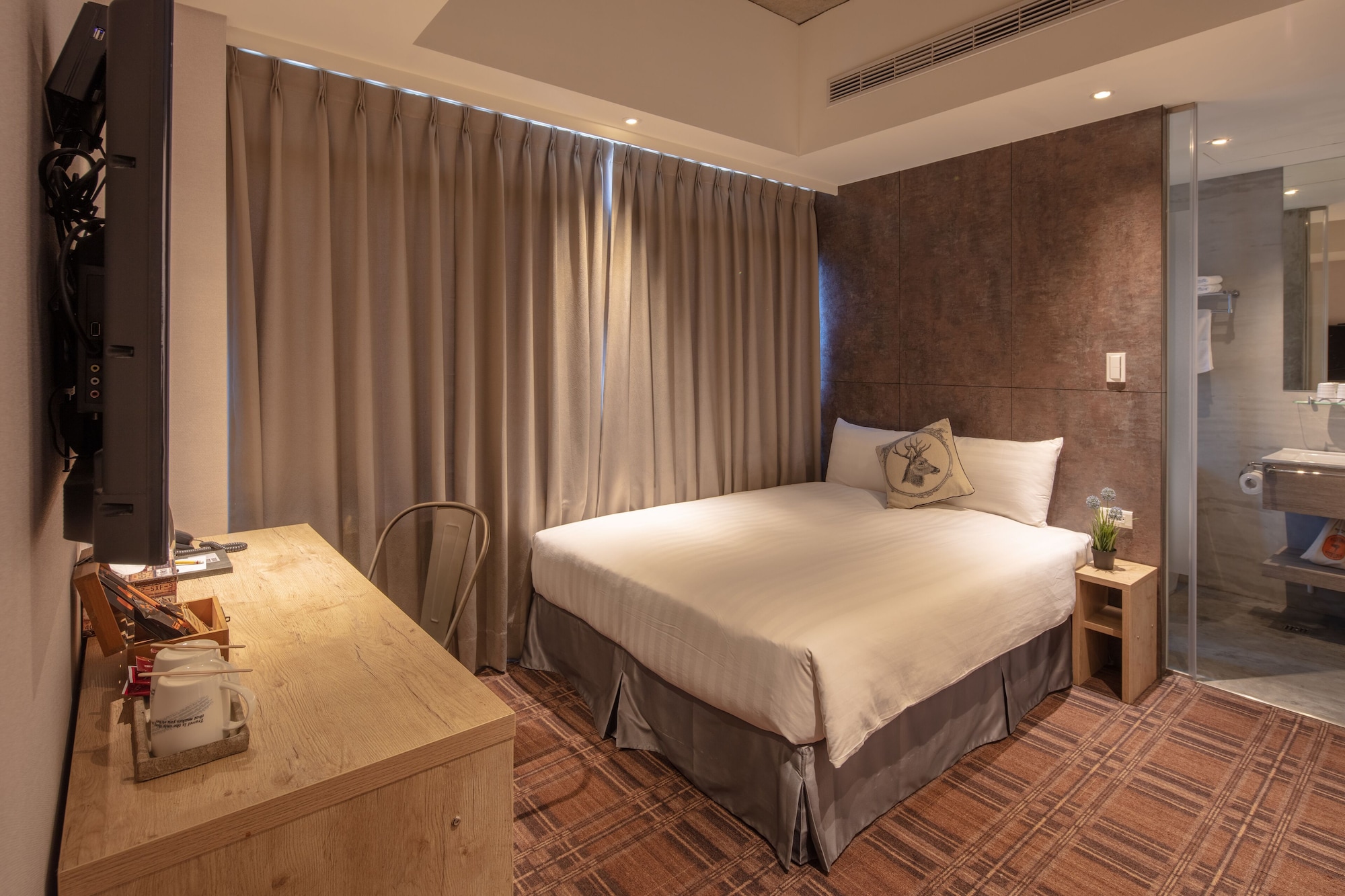 SUPERIOR, DOUBLE BED