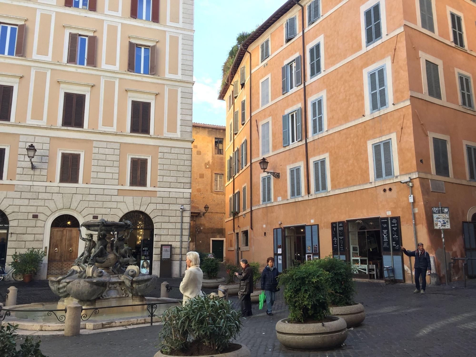 Reginella Suites 18/22