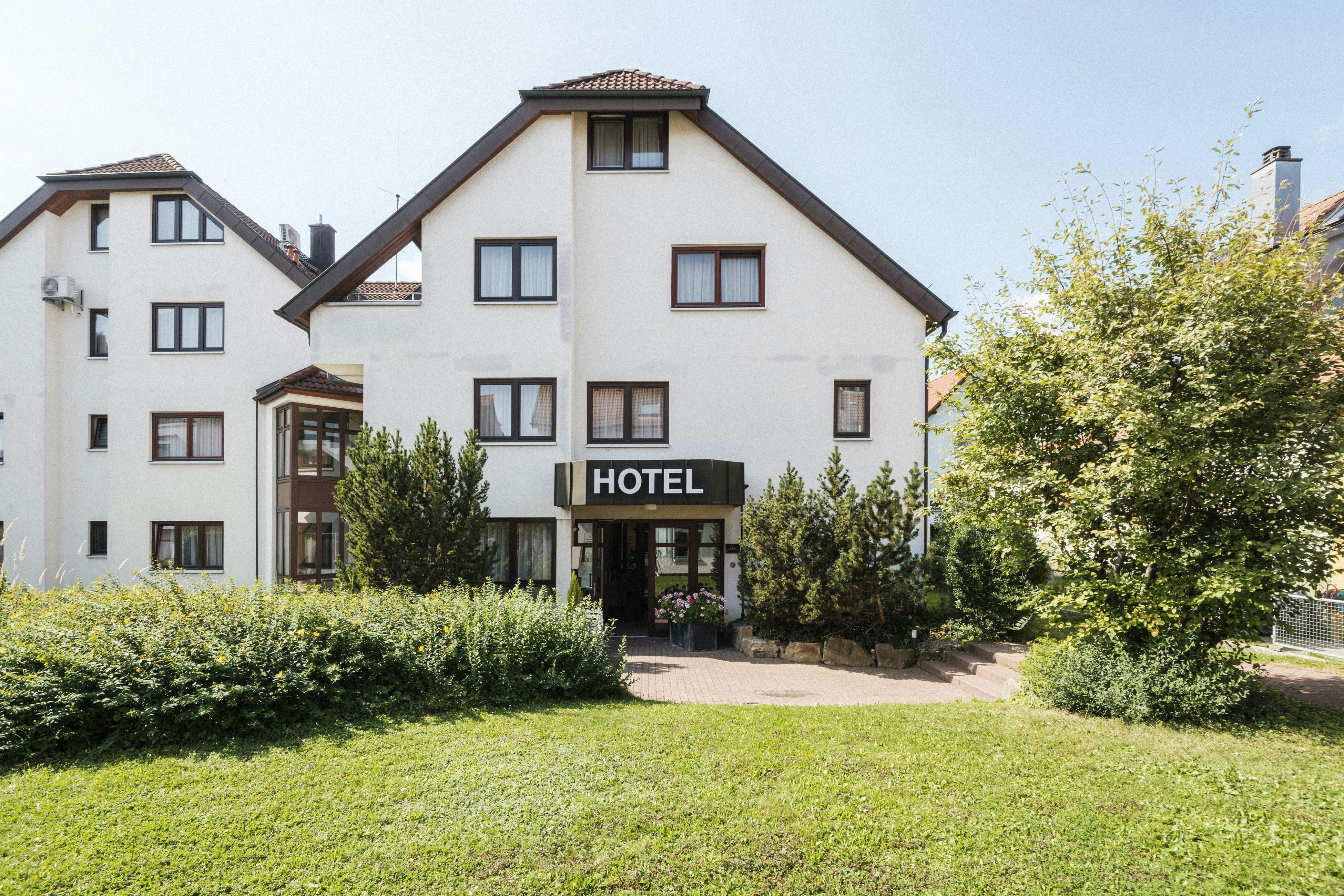 Hotel Flora Stuttgart - Mohringen 21/23