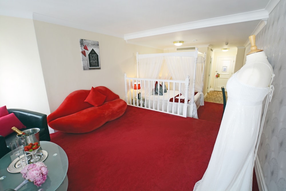 Sachas Hotel Manchester 32/50