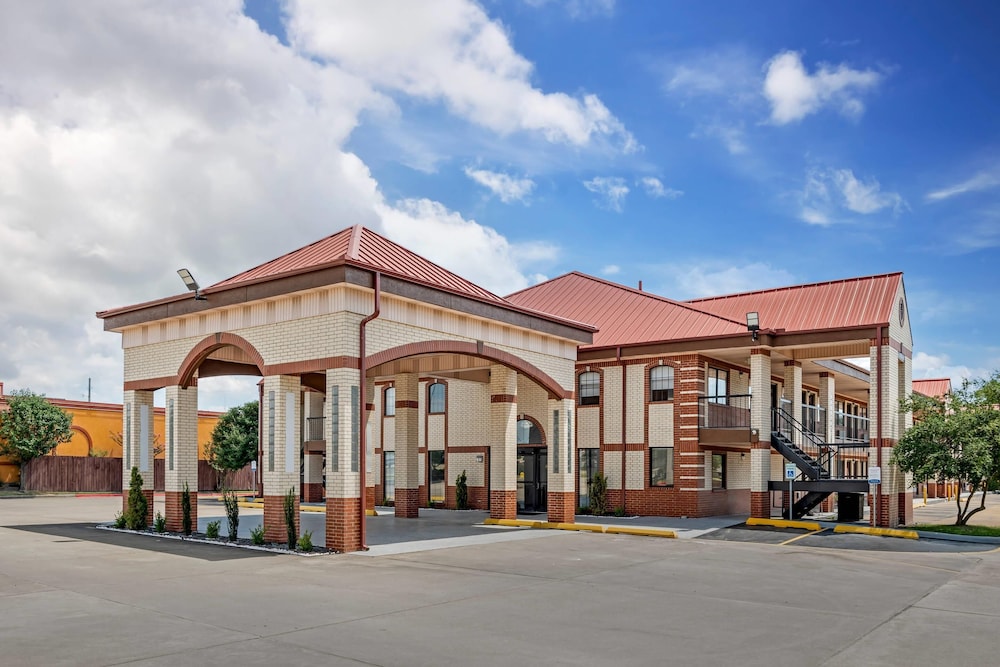 Quality Inn & Suites New Boston - Texarkana West 2/61