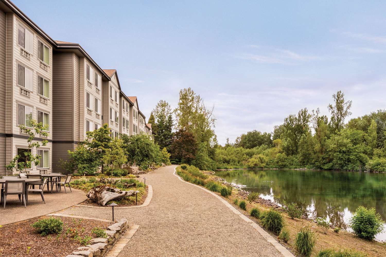 Radisson Hotel Portland Airport 49/51