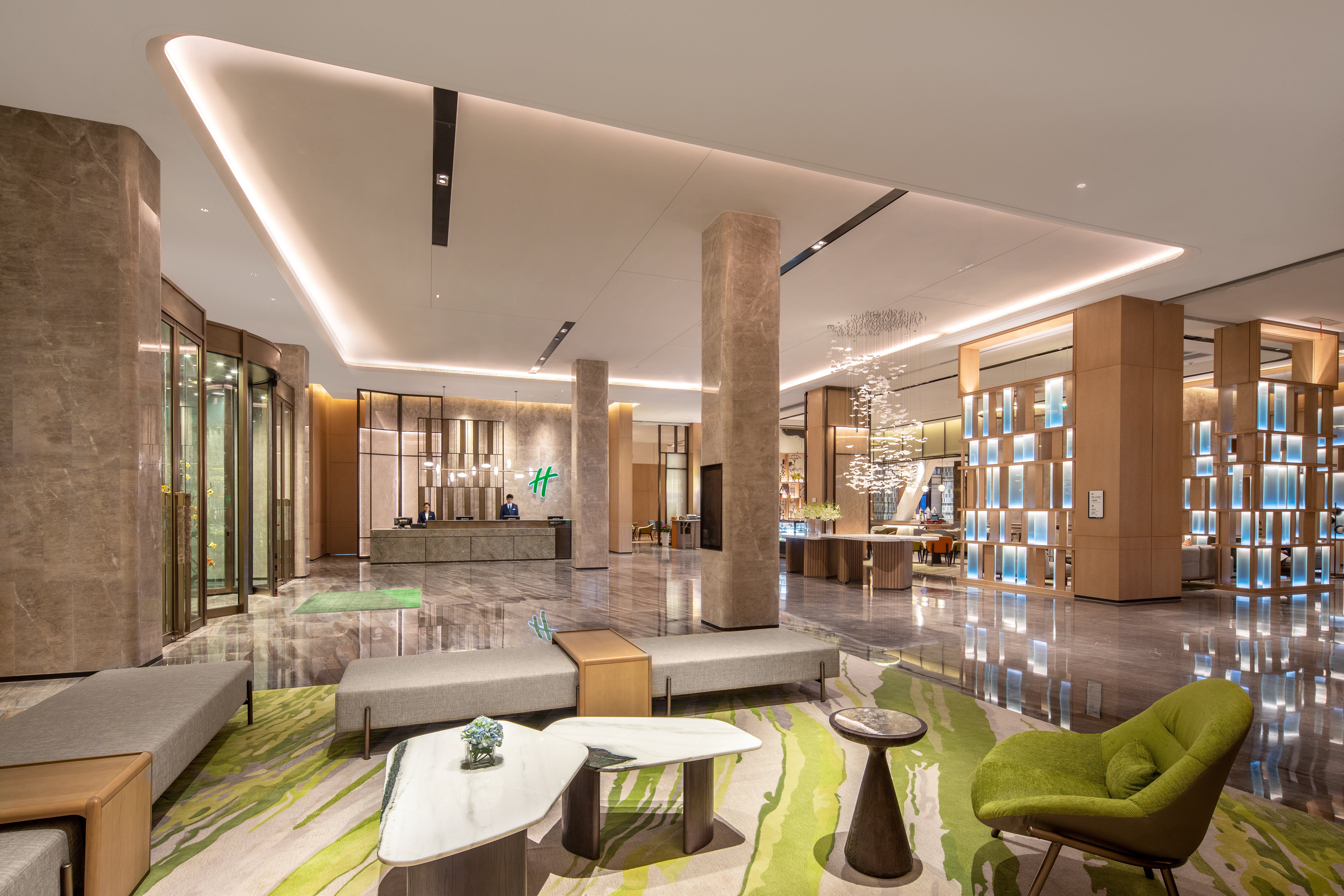 Holiday Inn Zhengzhou High-Tech Zone 49/74