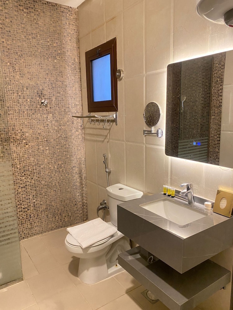 Rose Park Hotel 29/31