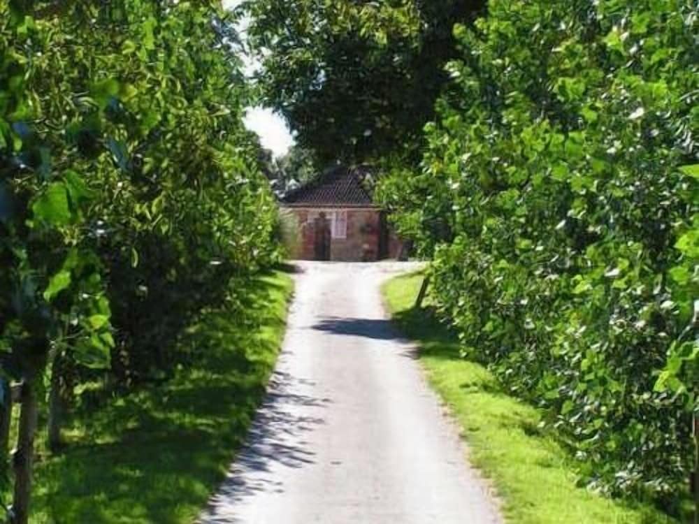 Blounts Court Farm - B&B 21/35
