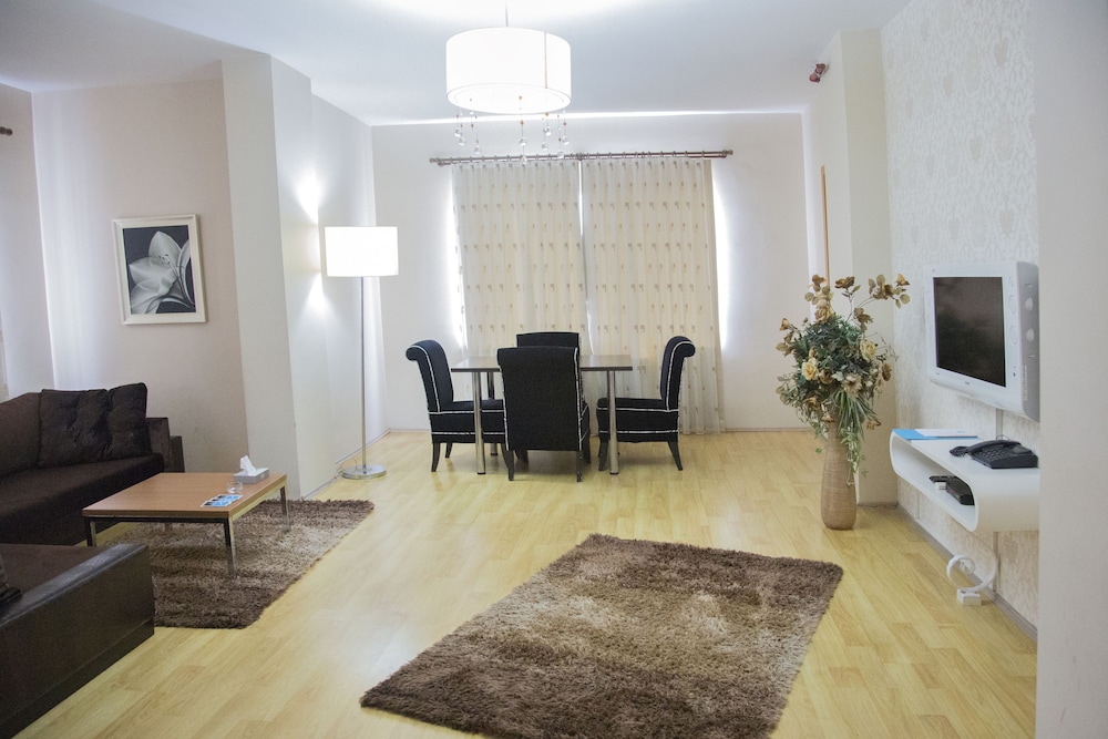Airport Residence Kurtkoy 40/50