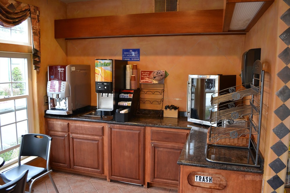 The Miramar Inn and Suites 36/50