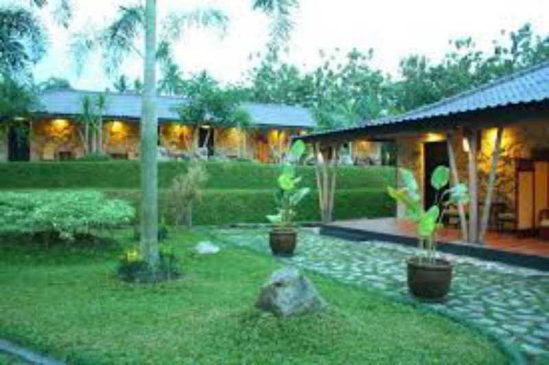 Sambi Resort Spa Resto 42/46