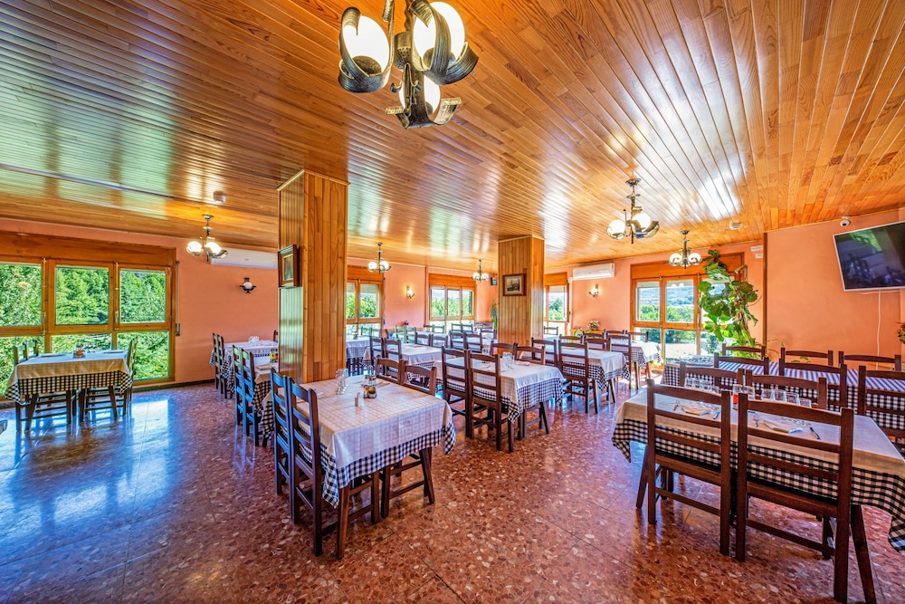 Hotel Restaurante La Glorieta 42/56