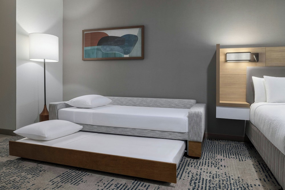 Suite, 2 Queen Beds, Trundle Bed
