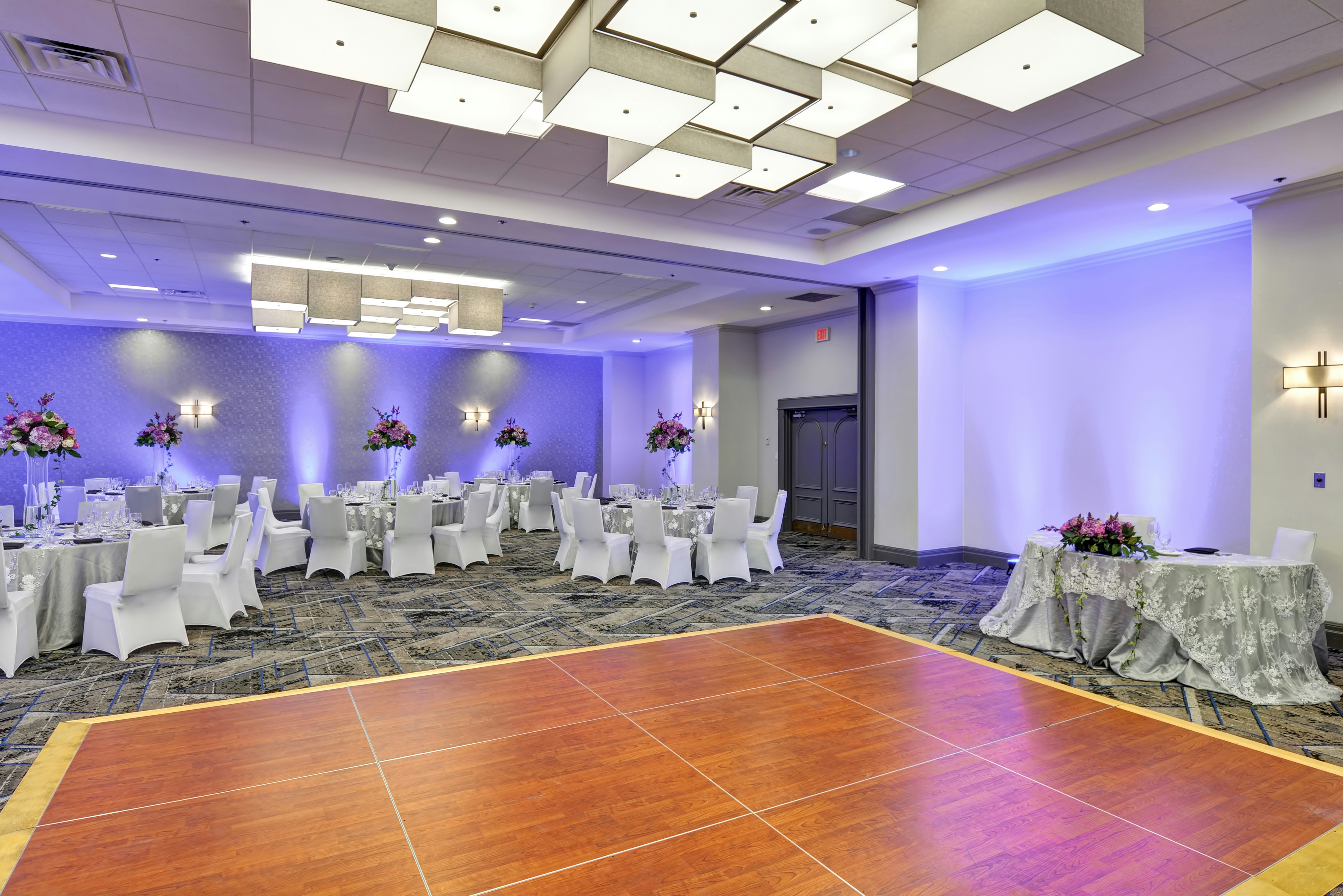 Embassy Suites by Hilton Miami International Airport 76/80