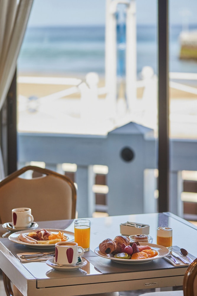 Gran Hotel del Sella 50/66