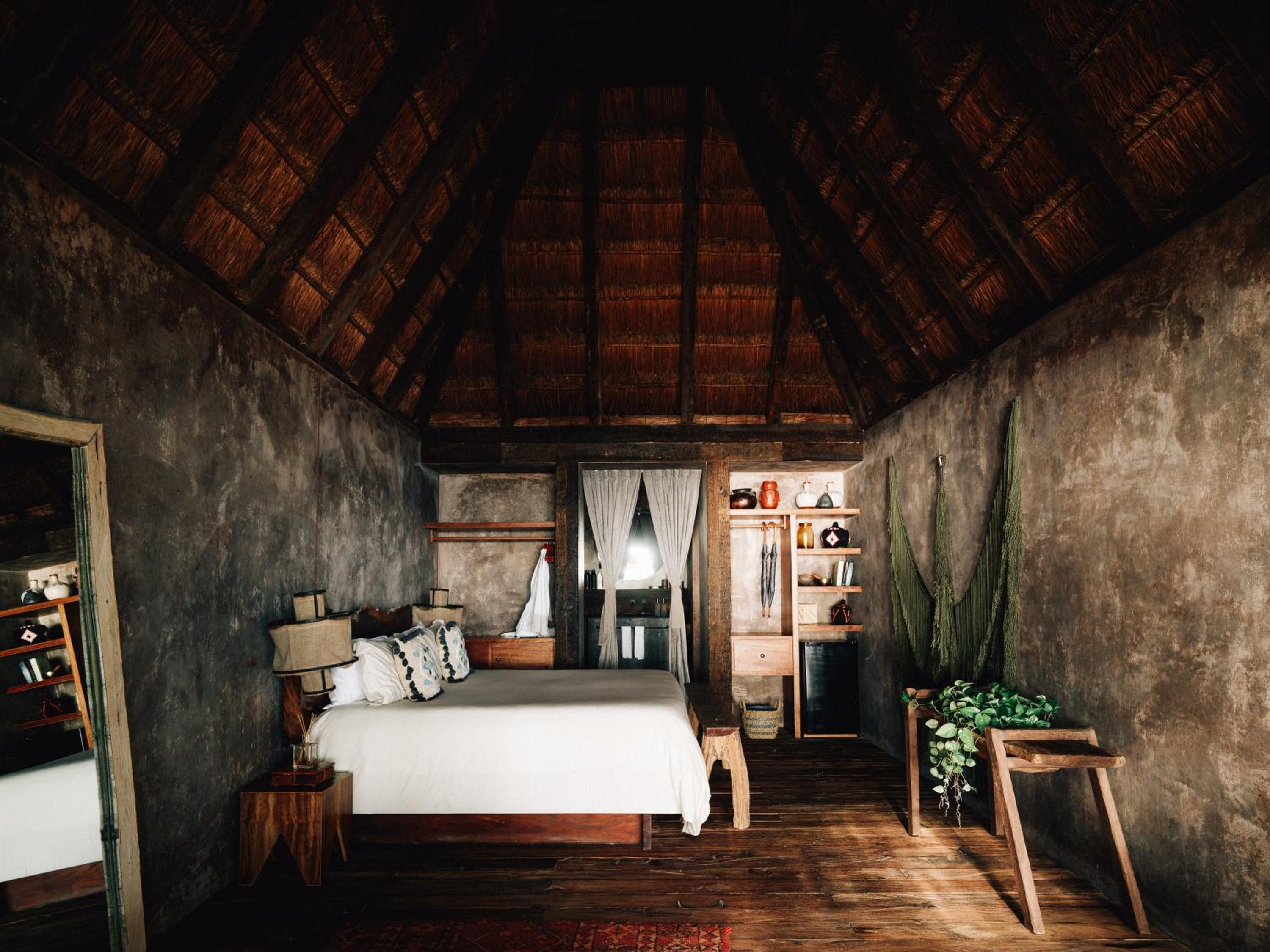 Room, Ocean Front