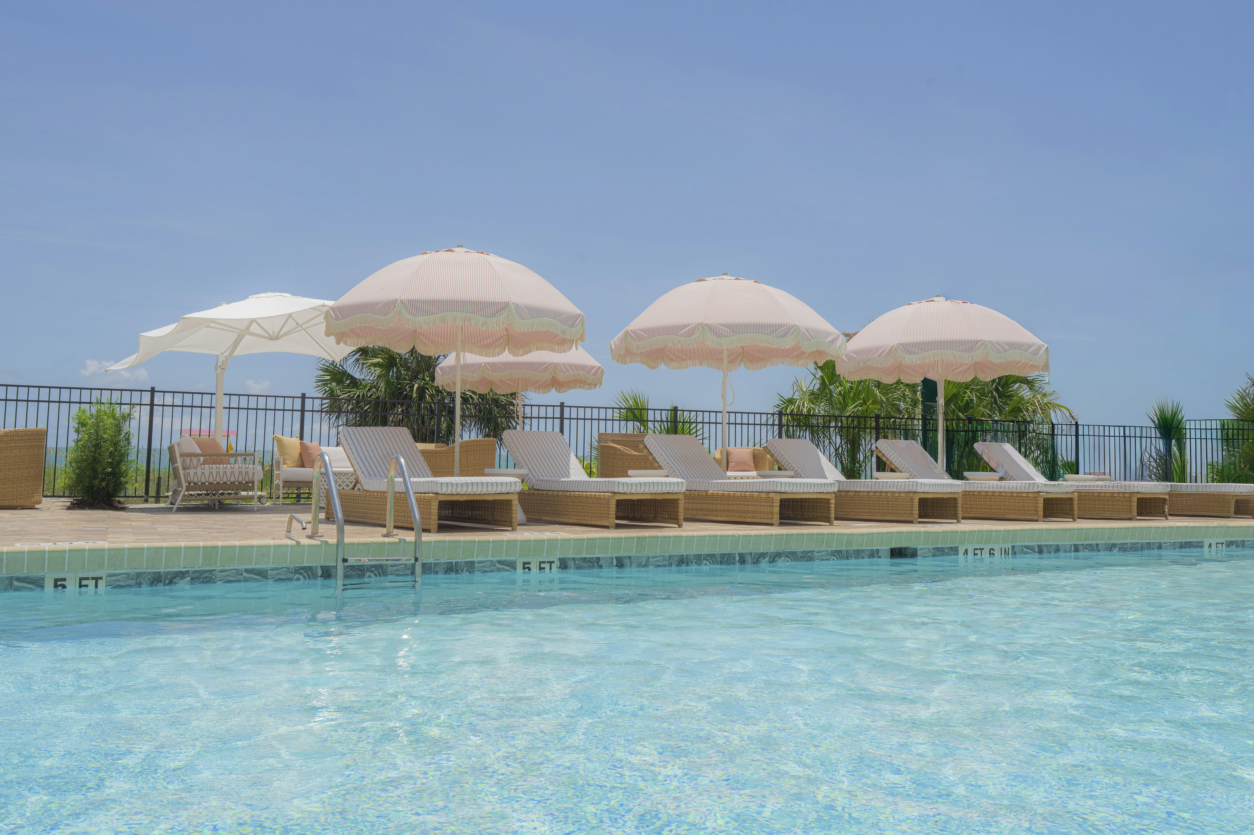 Sandcastle Oceanfront Resort At The Pavilion 44/50