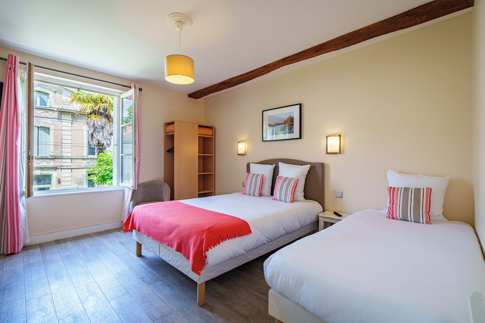 Hotel Val De Loire 12/41