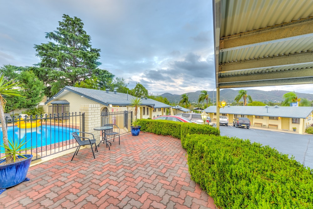 Motel Grande Tamworth 4/37