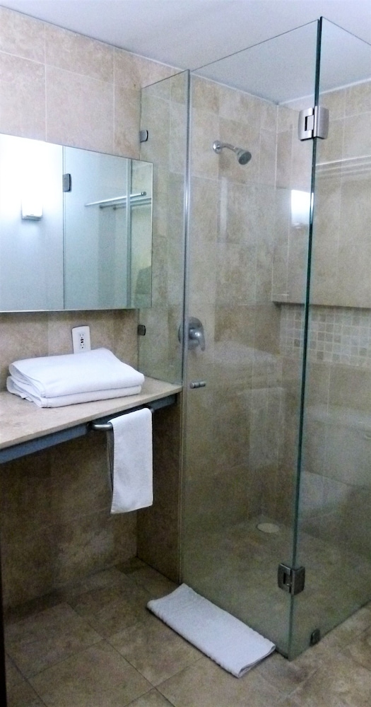 SPORT ARISTOS HOTEL BOUTIQUE 53/54