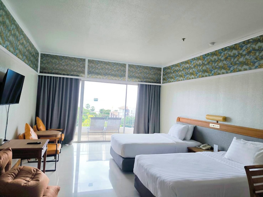 Deluxe, Twin Beds, Ocean View, Park Wing