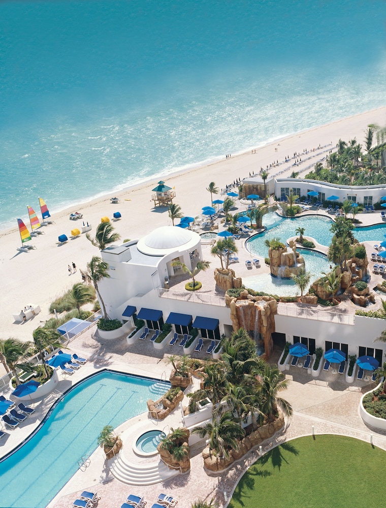 Trump International Beach Resort 8/116