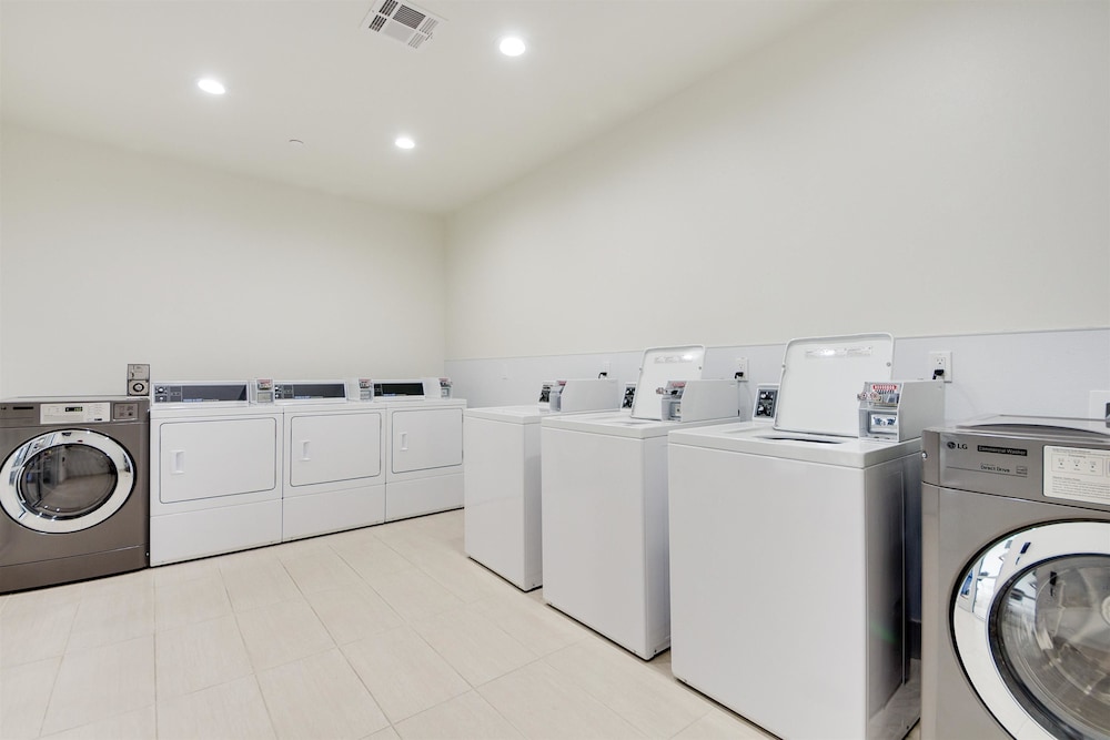 Candlewood Suites Muskogee, an IHG Hotel 34/51