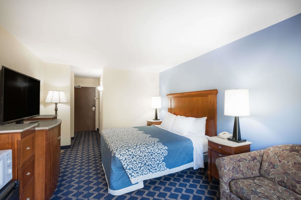 Days Inn Niantic Near Casinos 9/28