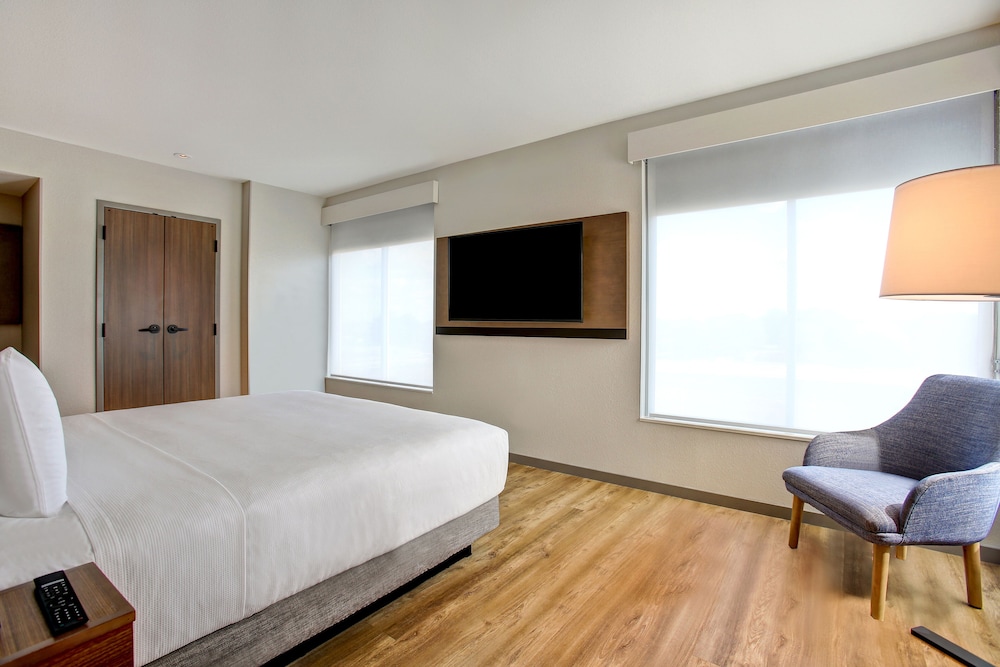Hyatt Place at Wichita State University 9/37