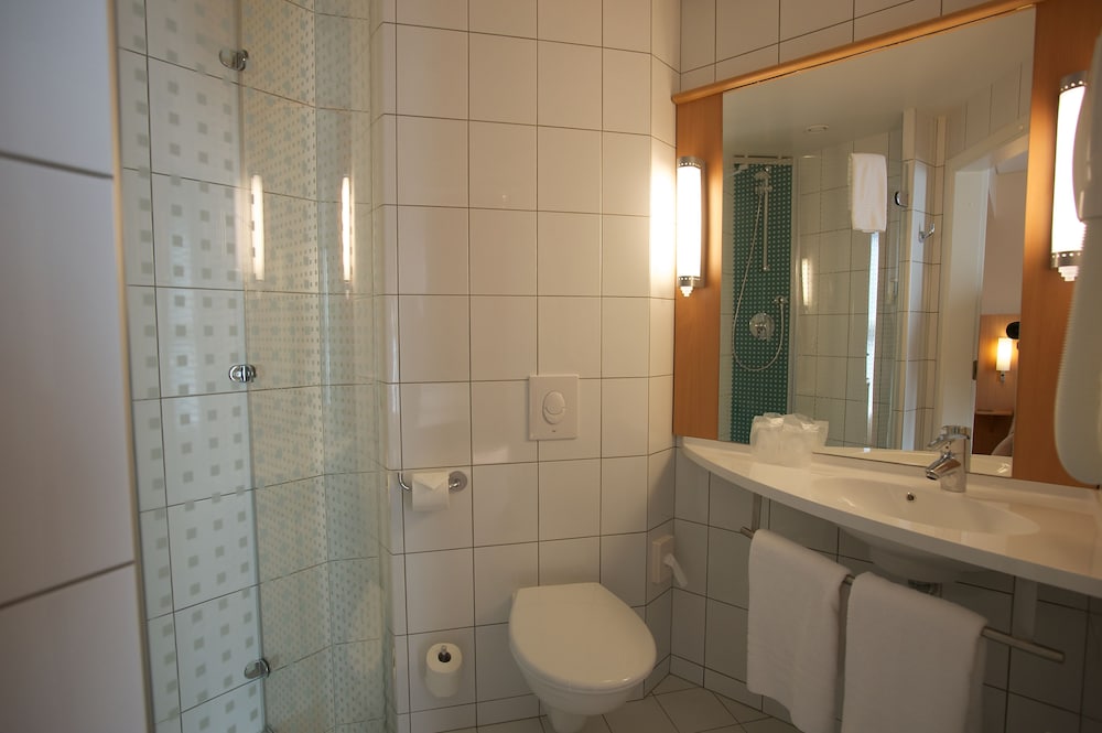Ibis Kaunas Centre 74/76