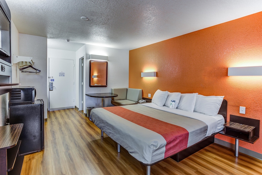 Motel6 Portland, OR - Tigard West 23/49