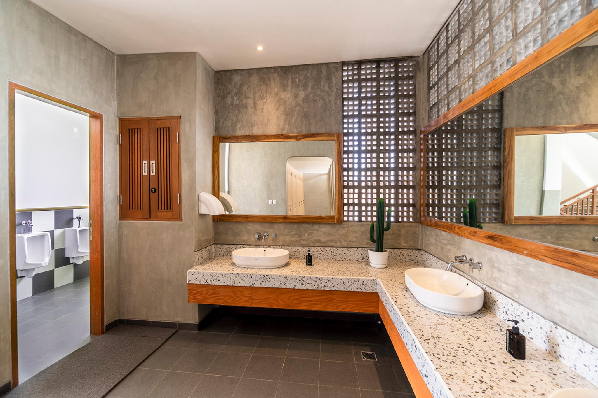 Roomates Beach Hostel Canggu by Ini Vie Hospitality 41/41