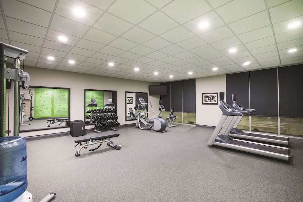 La Quinta Inn & Suites by Wyndham Lubbock South 27/48