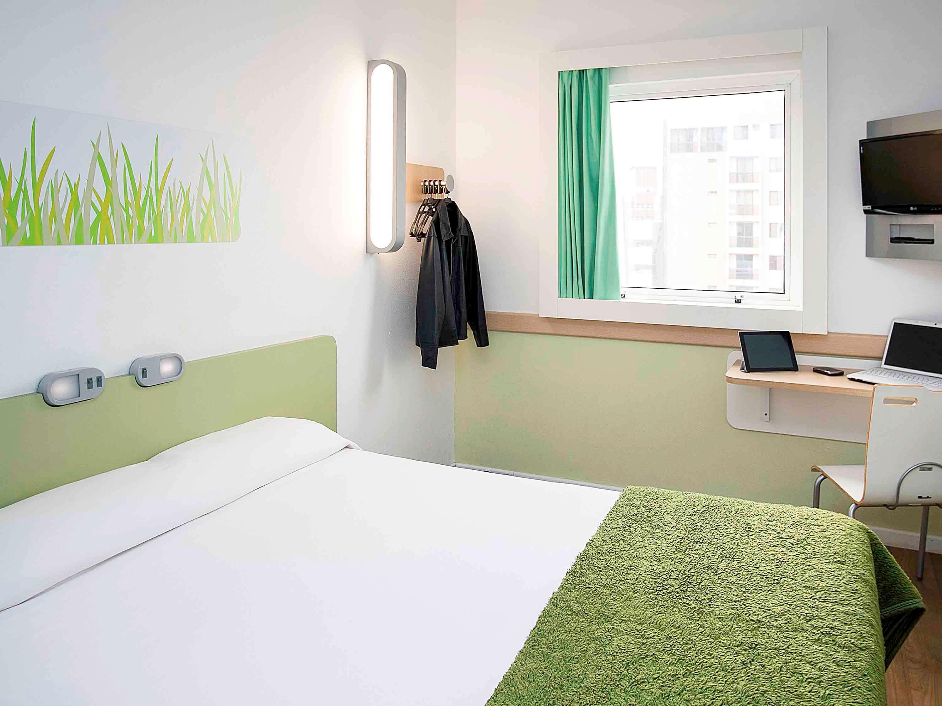 Room, Double Bed