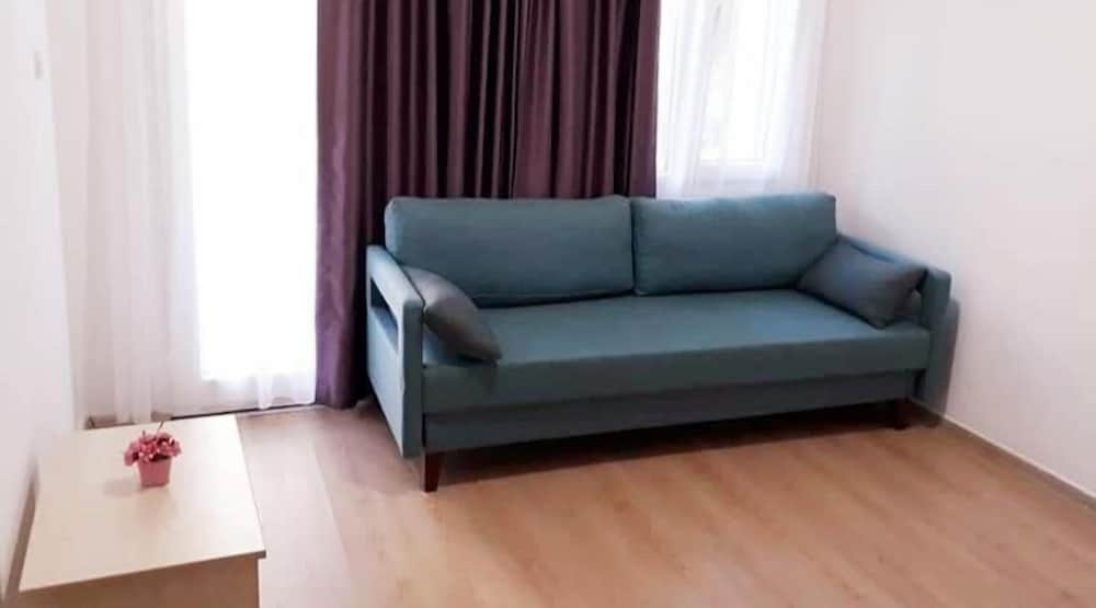 Parla Apart Otel 25/48