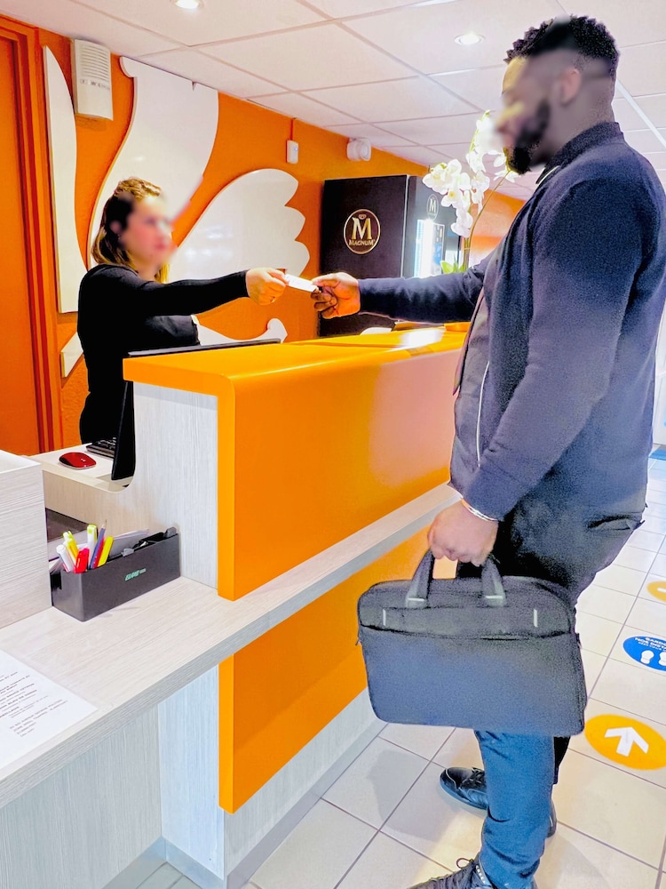 Premiere Classe Saint Quentin En Yvelines Elancour 8/41