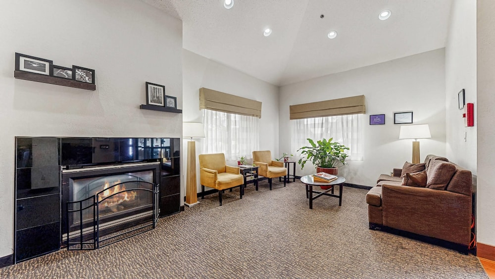 Sleep Inn Suites Buffalo Airport 35/63