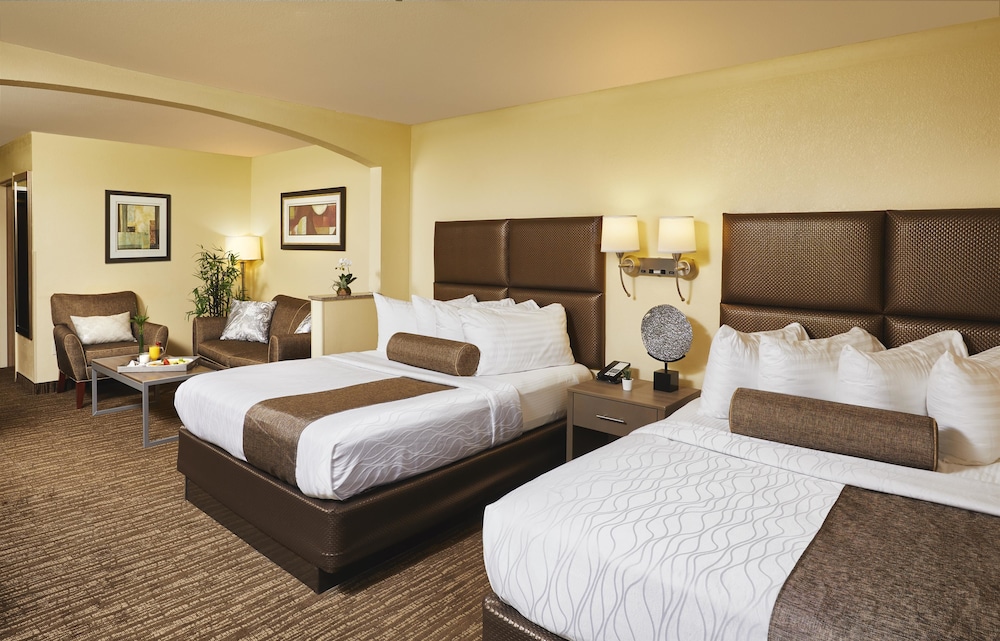 Best Western Plus Hotel Lewisville Flower Mound 12/40