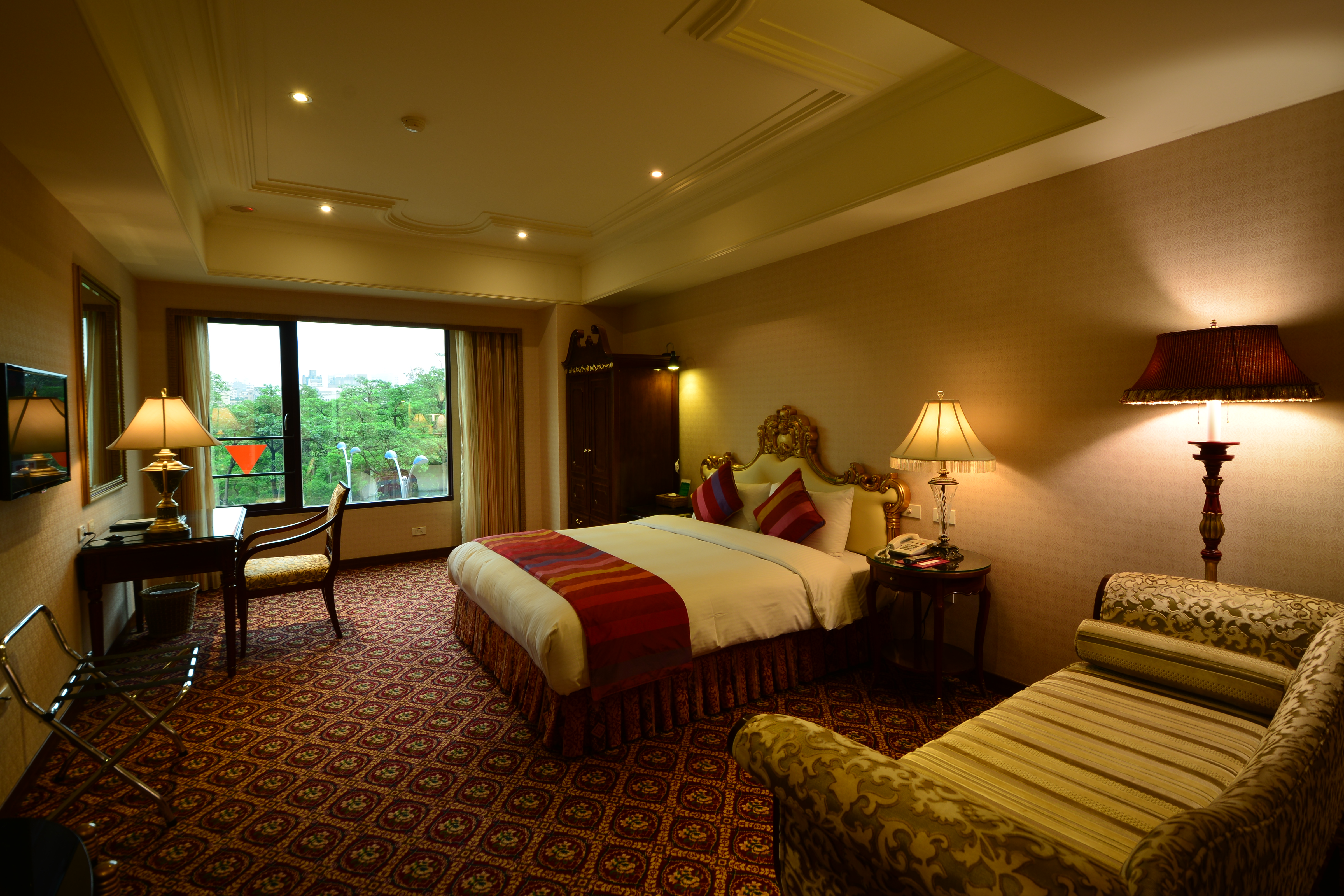 Deluxe, Double Bed, with View