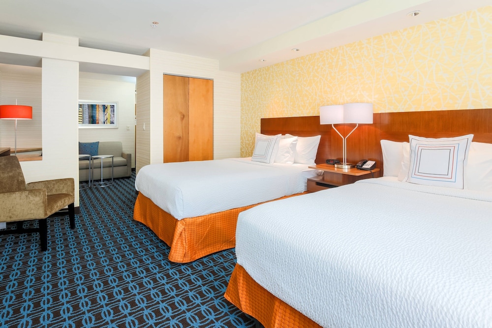 Fairfield Inn and Suites by Marriott Las Vegas South 12/57