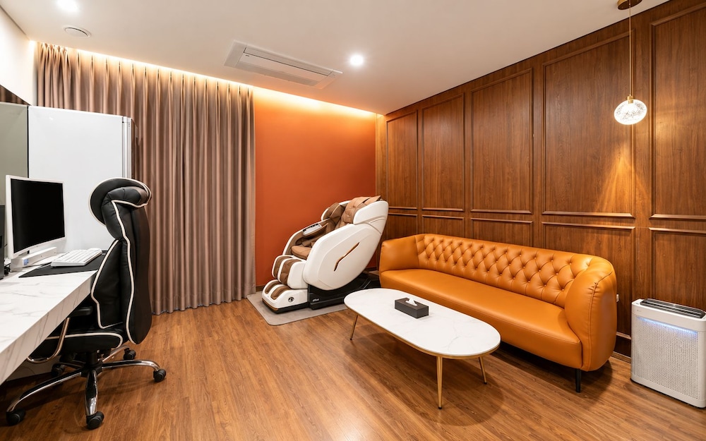 Hotel M Place 33/53